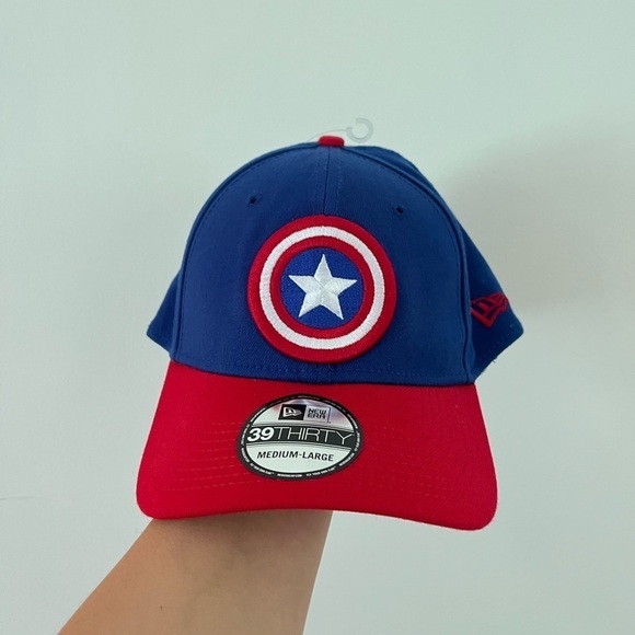 Captain America Red and Blue New Era 39Thirty Fitted Hat - Picture 1 of 3